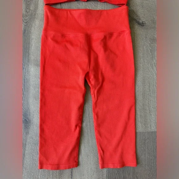 Fabletics Matching Set - Picture 3 of 6